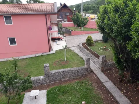 Rent, four bedroom apartment, 175m², Gornja Gorica, Podgorica - image 2