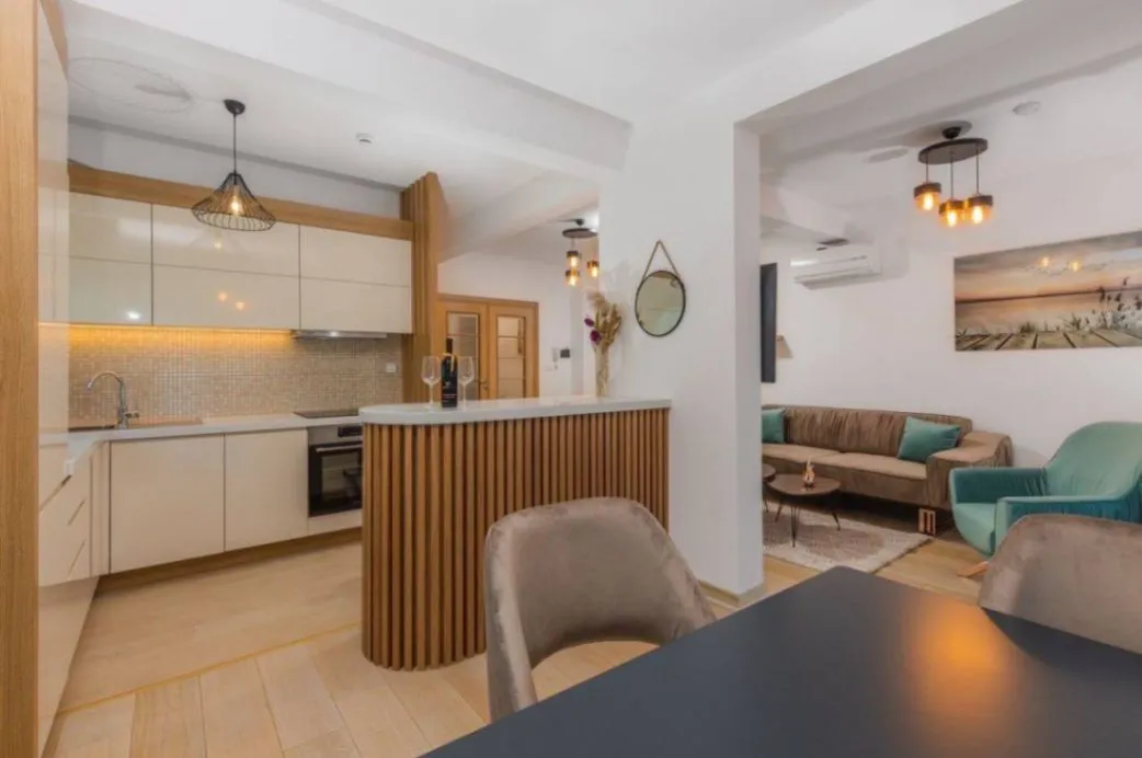 Prodaja, stan, 107m², Pržno, Budva