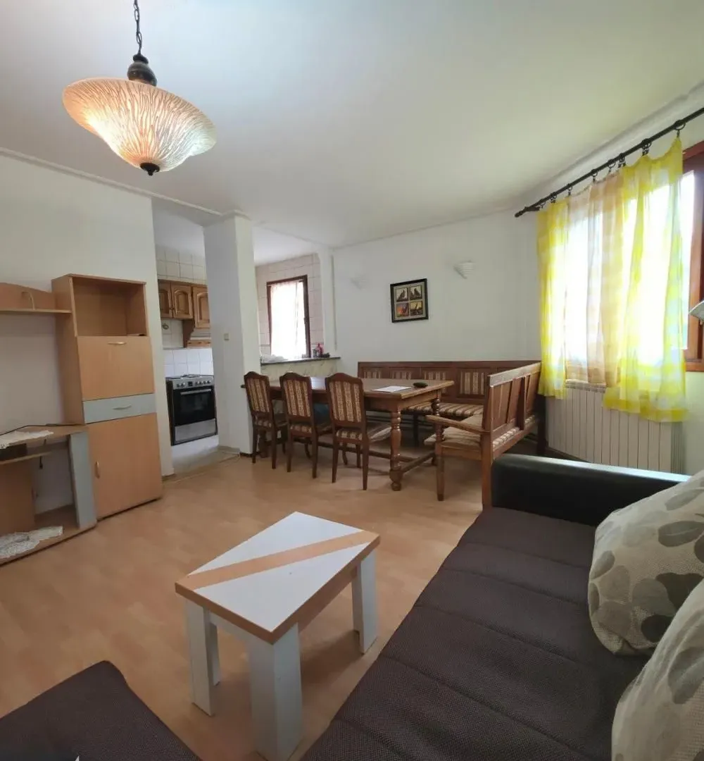 Sale, three bedroom apartment, 71m², Zemun Centar, Zemun Sve Podlokacije