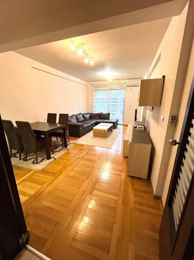 Rent, three bedroom apartment, 85m², Bečići, Budva