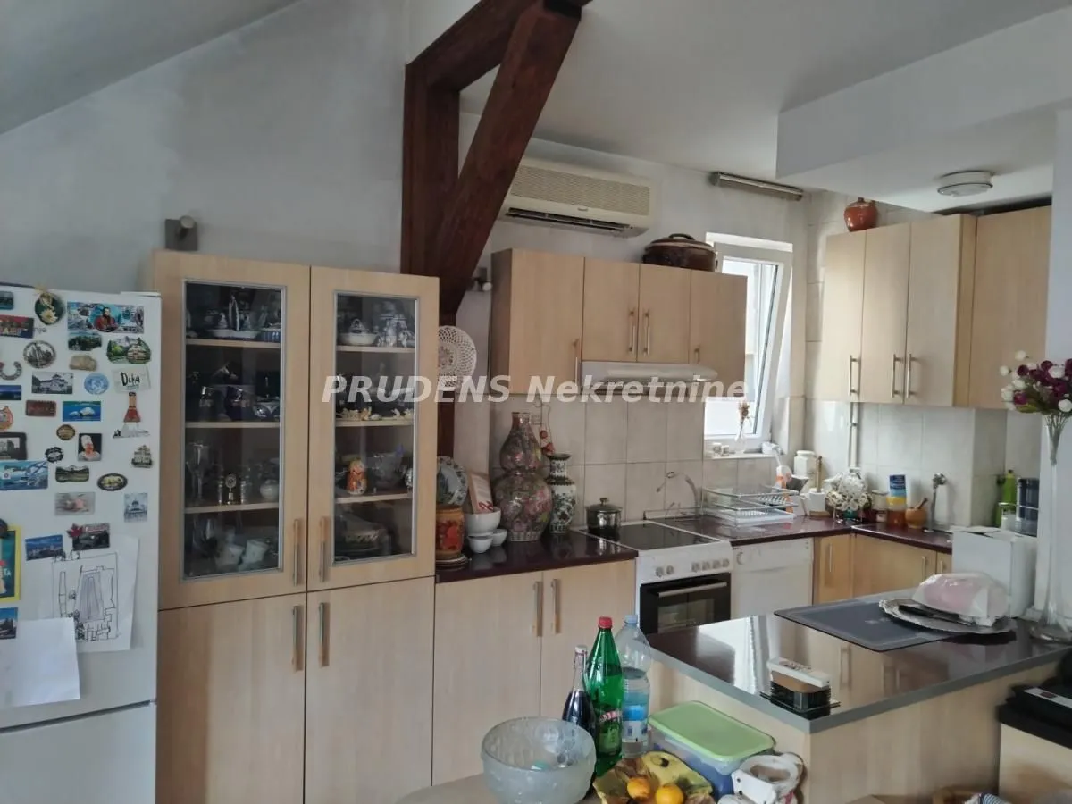 Sale, three bedroom apartment, 80m², Stari Grad, Beograd
