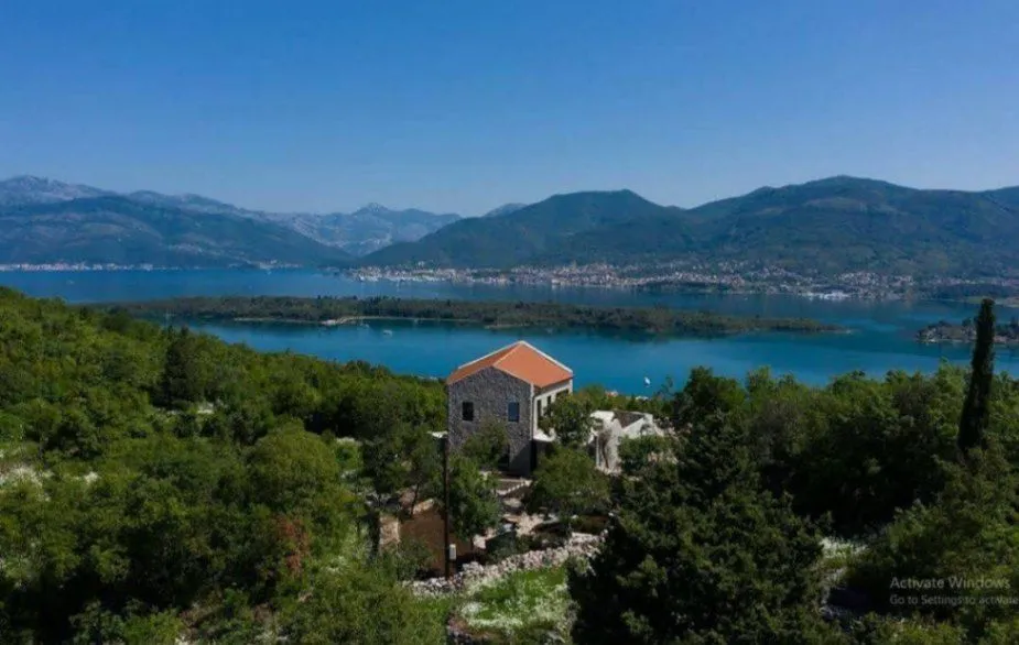 Sale, land lot, 1233m², Đuraševići, Tivat