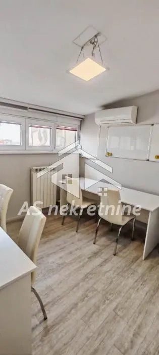 Prodaja, stan, 118m², Đeram Pijaca, Beograd