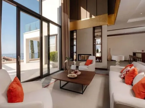 Rent, house, 500m², Blizikuće, Budva