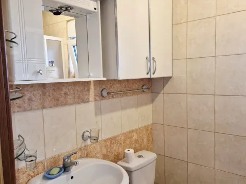 Prodaja, dvosoban stan, 64m², Stari Aerodrom, Podgorica - image 3