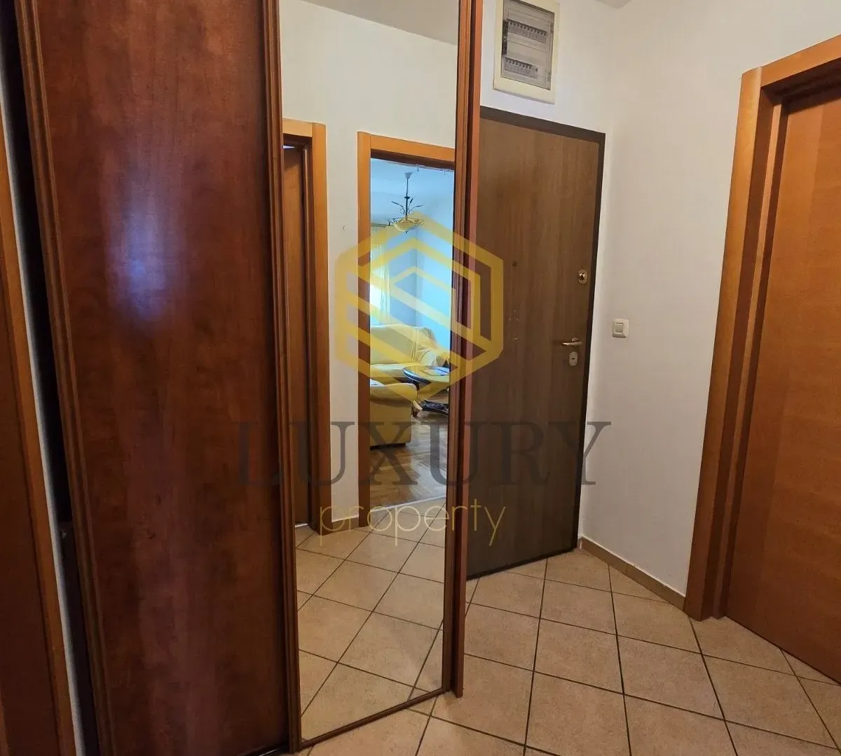Rent, one bedroom apartment, 48m², Stari Aerodrom, Podgorica