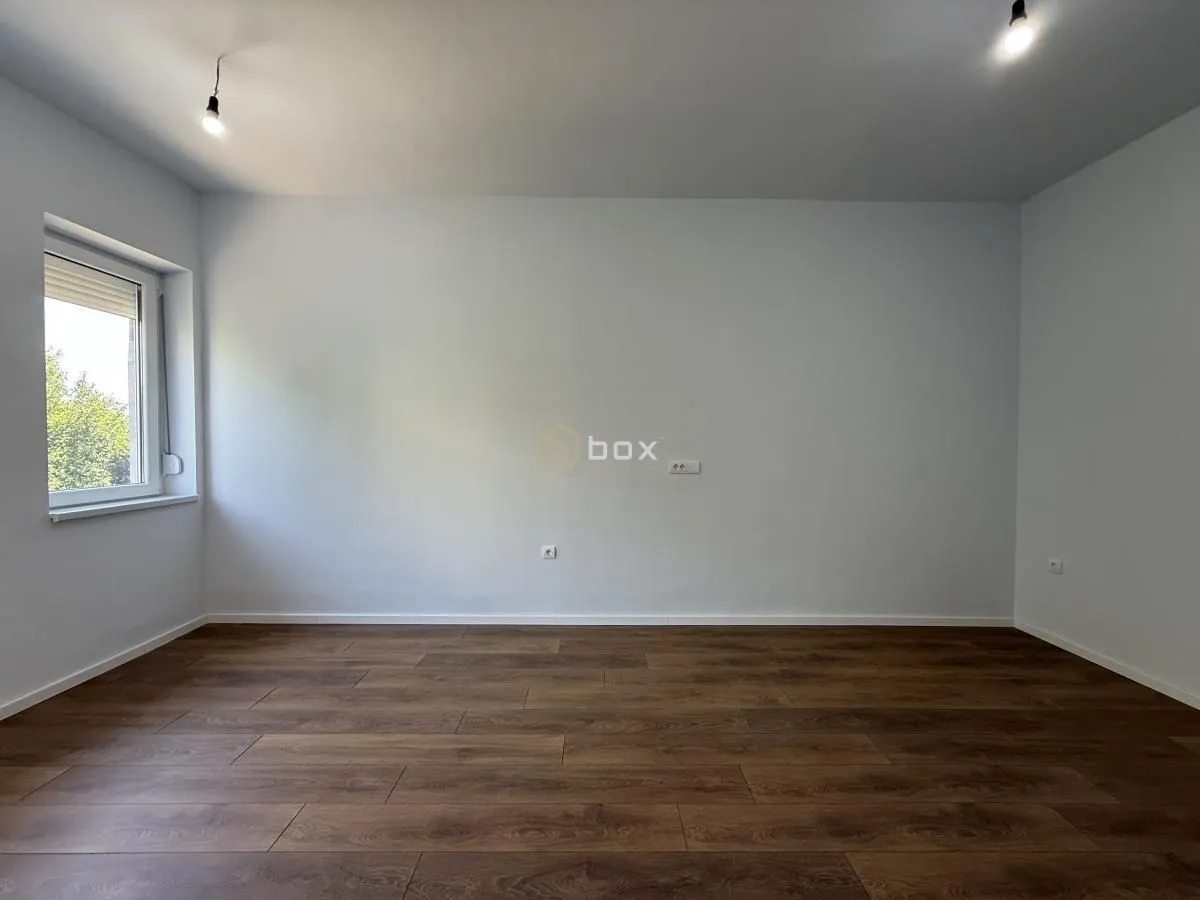 Prodaja, trosoban stan, 71m², Pantelej, Niš
