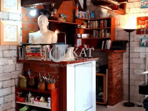 Sale, house, 70m², Zemun Gardoš, Zemun Sve Podlokacije - image 4