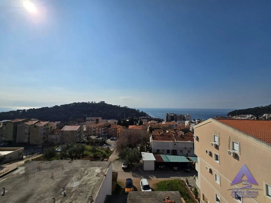 Sale, two bedroom apartment, 55m², Petrovac, Budva