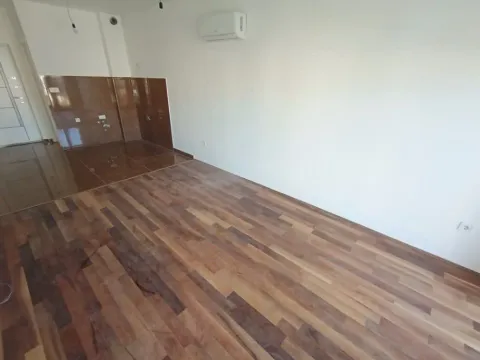 Rent, studio apartment, 30m², City Kvart, Podgorica - image 5