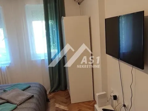 Izdavanje, dvosoban stan, 42m², Bulevar Oslobodjenja, Novi Sad Sve Podlokacije - image 6