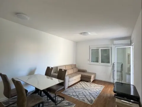 Rent, one bedroom apartment, 48m², Stari Aerodrom, Podgorica - image 1