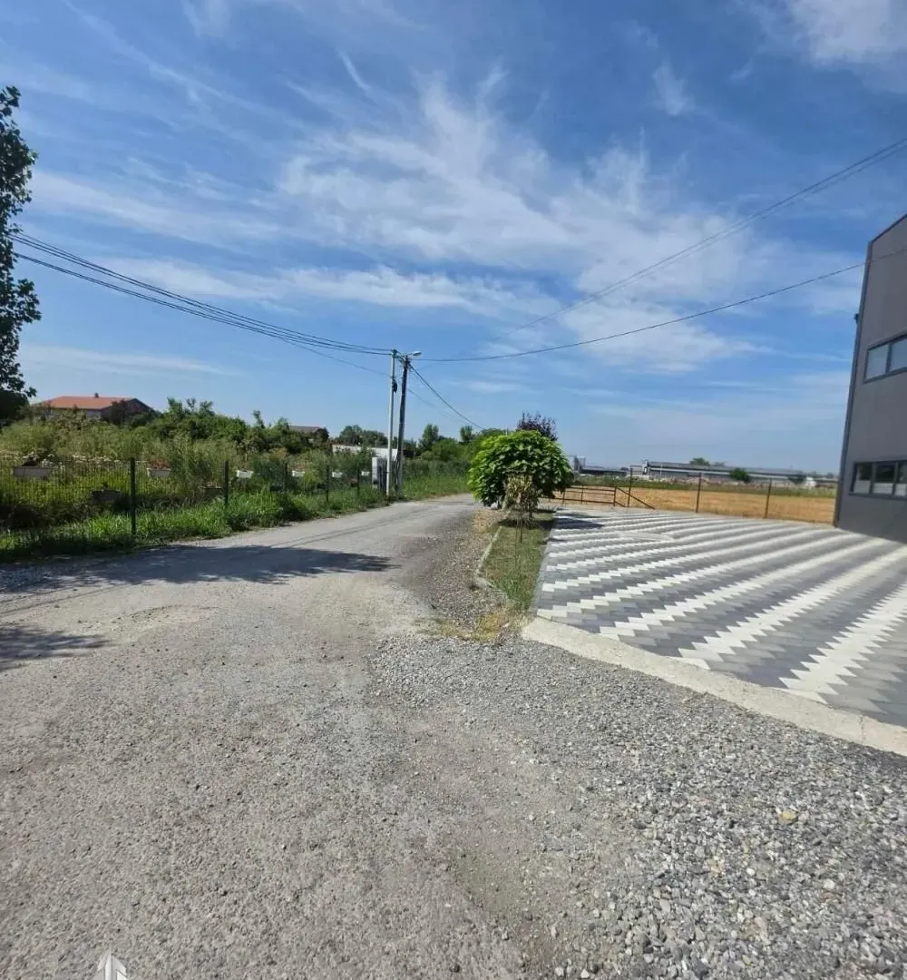 Rent, office space, 536m², Čukarica, Beograd
