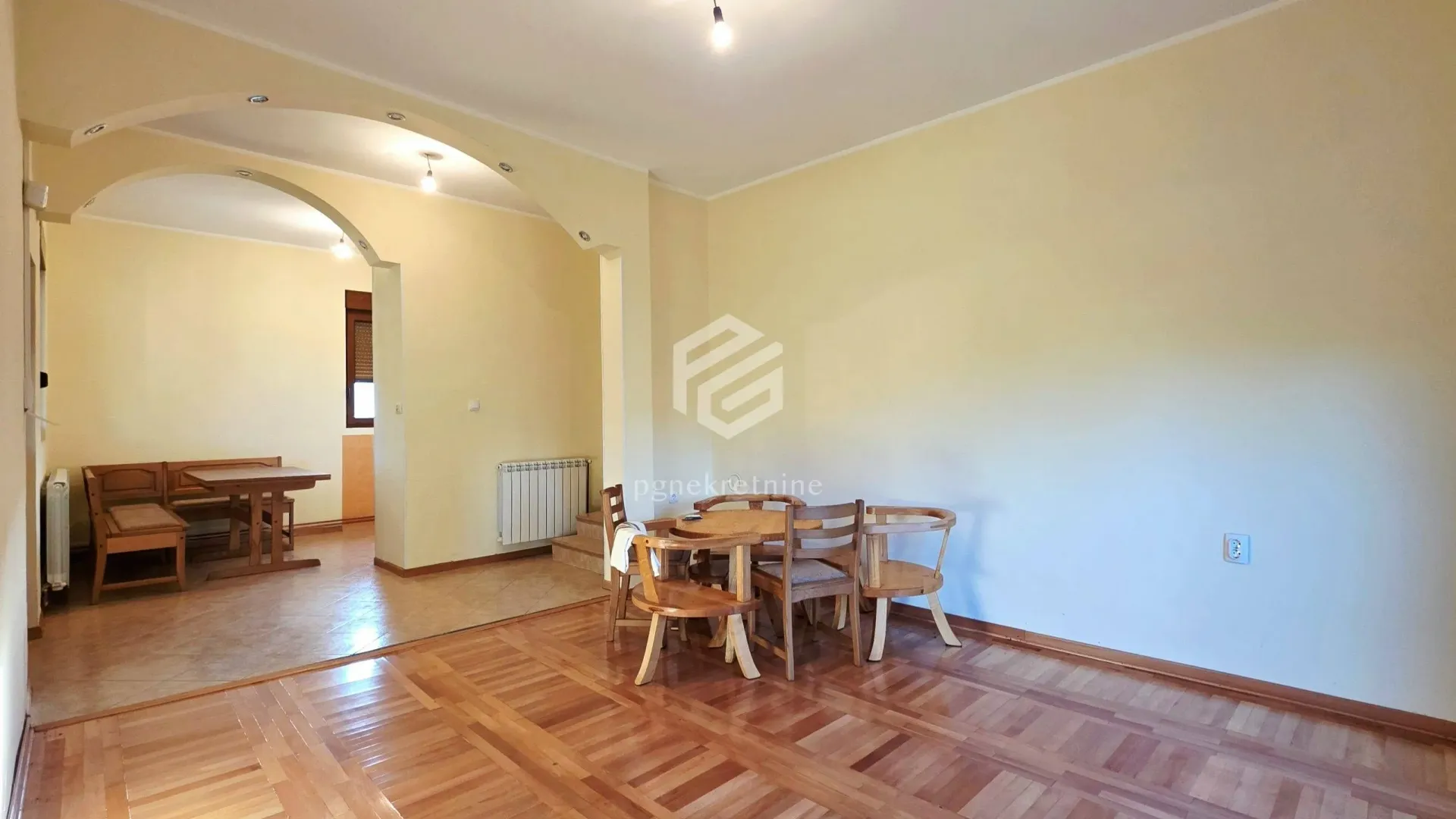 Izdavanje, kuća, 170m², Spuž, Danilovgrad