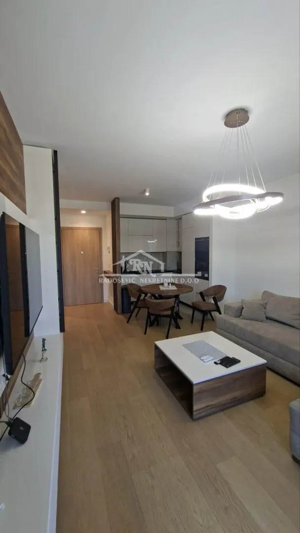 Rent, three bedroom apartment, 70m², Savski Venac, Beograd