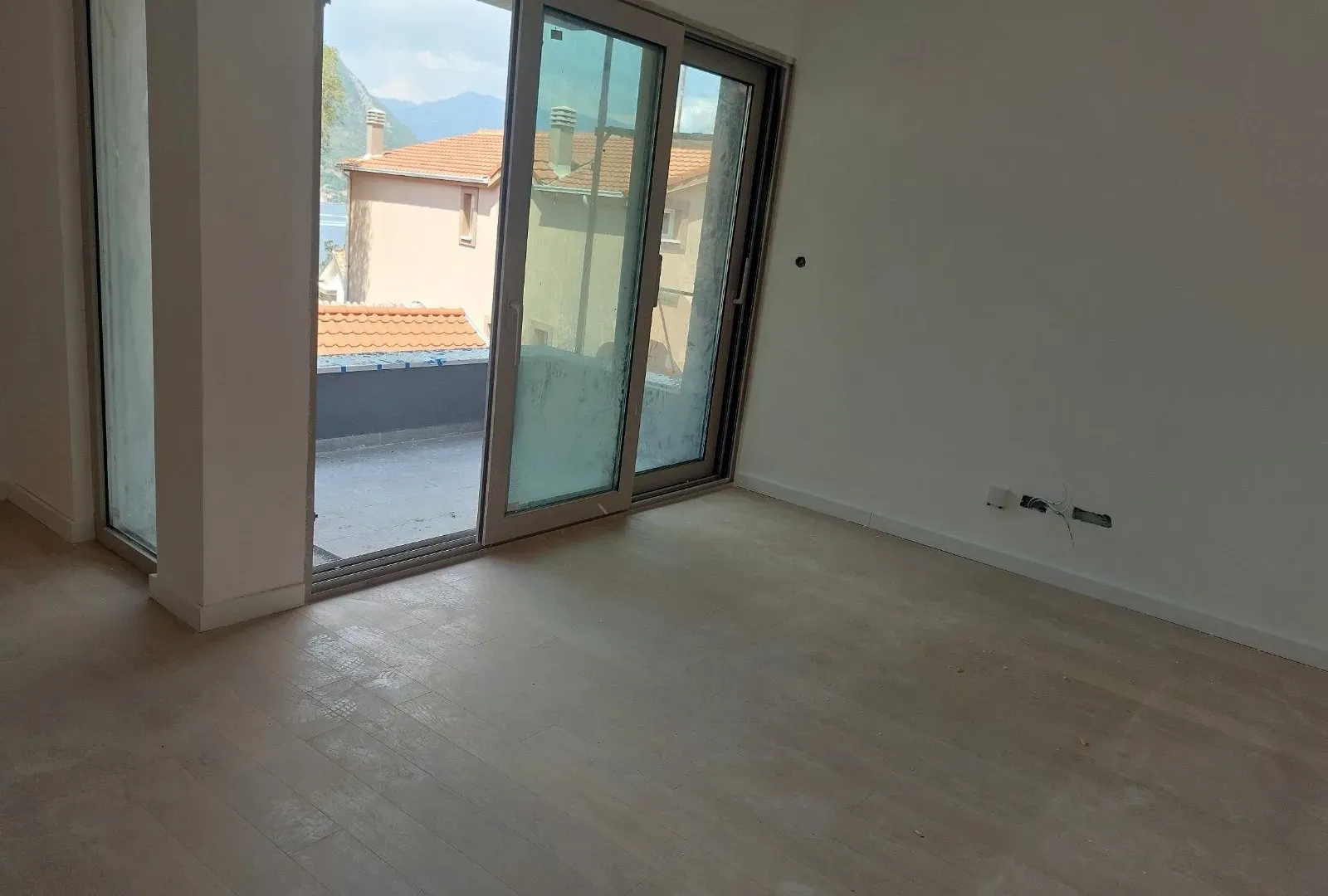Sale, two bedroom apartment, 52m², Dobrota, Kotor