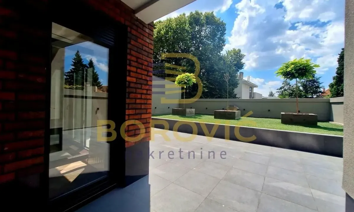 Prodaja, četvorosoban stan, 144m², Vračar Hram, Vračar Sve Podlokacije