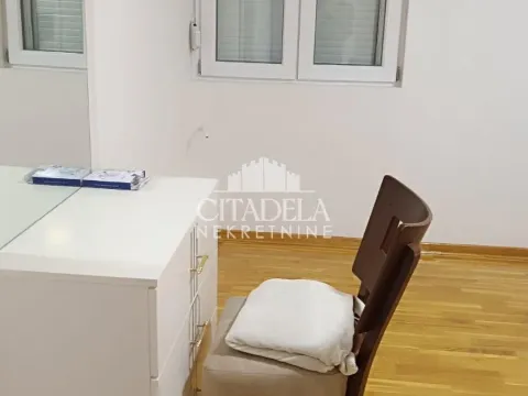 Izdavanje, trosoban stan, 77m², Rakovica, Beograd - image 7