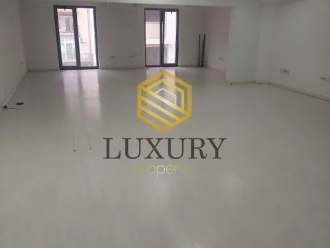 Rent, office space, 172m², 1 maj, Podgorica - image 8