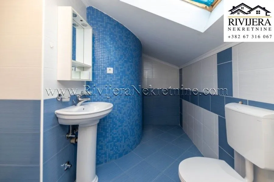 Prodaja, dvosoban stan, 65m², Đenovići, Herceg Novi