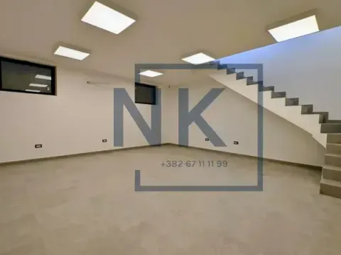 Rent, office space, 95m², City Kvart, Podgorica - image 11