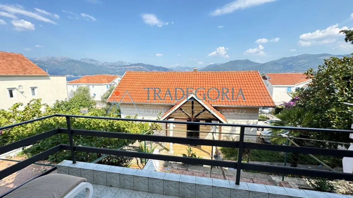 Prodaja, dvosoban stan, 65m², Radovići, Tivat