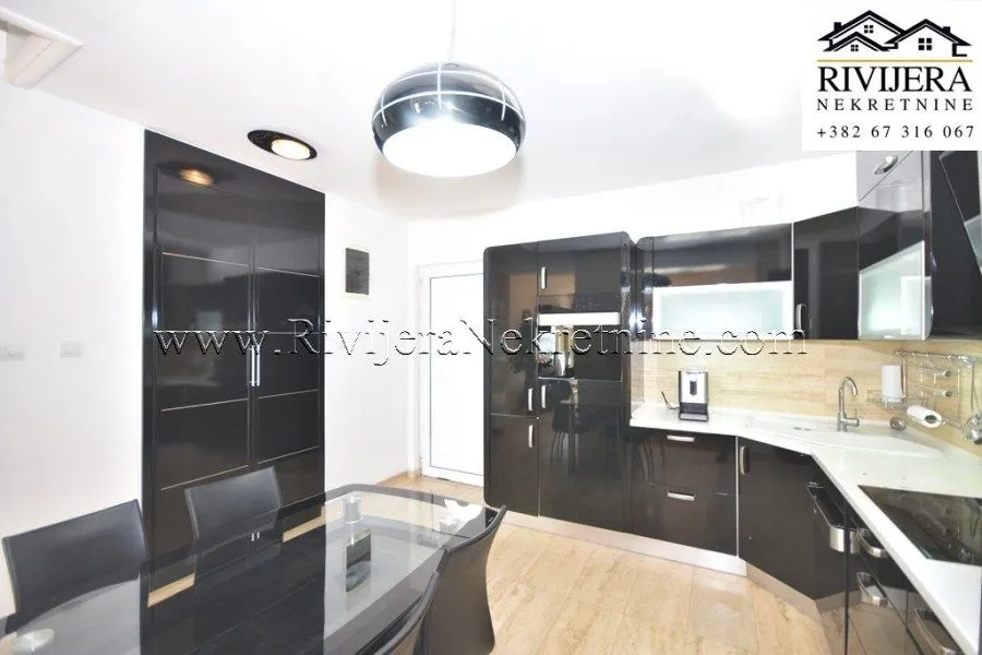 Prodaja, dvosoban stan, 85m², Igalo, Herceg Novi