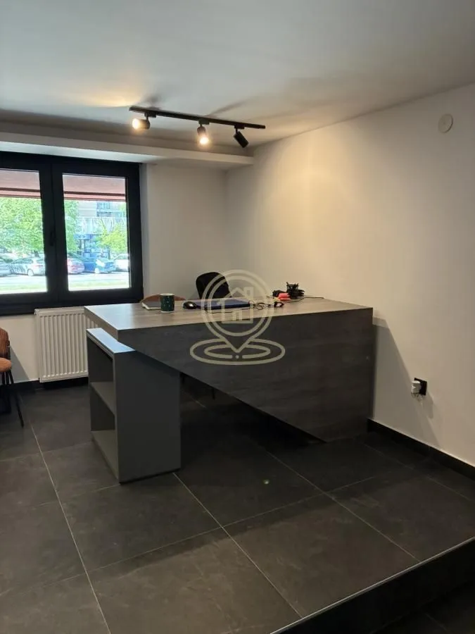 Prodaja, dvosoban stan, 74m², Banatić, Novi Sad Sve Podlokacije