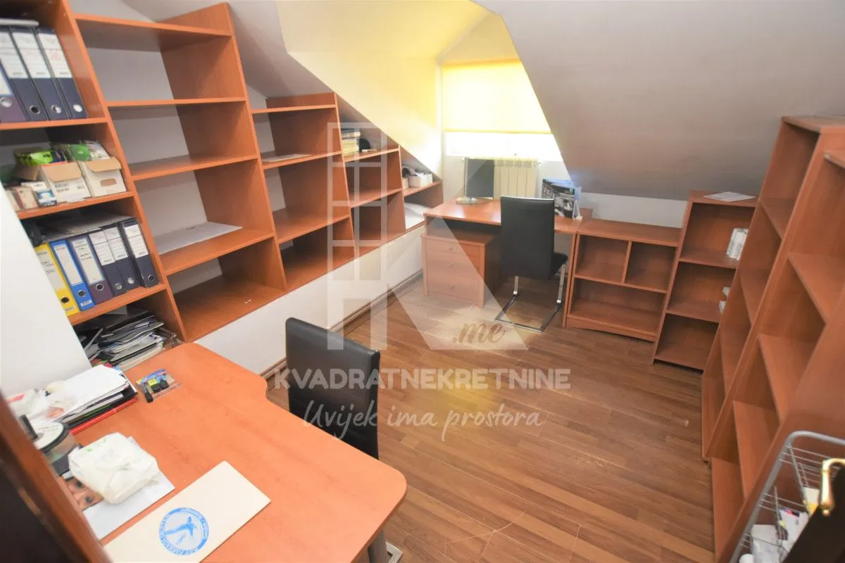 Rent, house, 410m², Donja Gorica, Podgorica