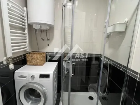 Izdavanje, jednosoban stan, 40m², Rotkvarija, Novi Sad Sve Podlokacije - image 8