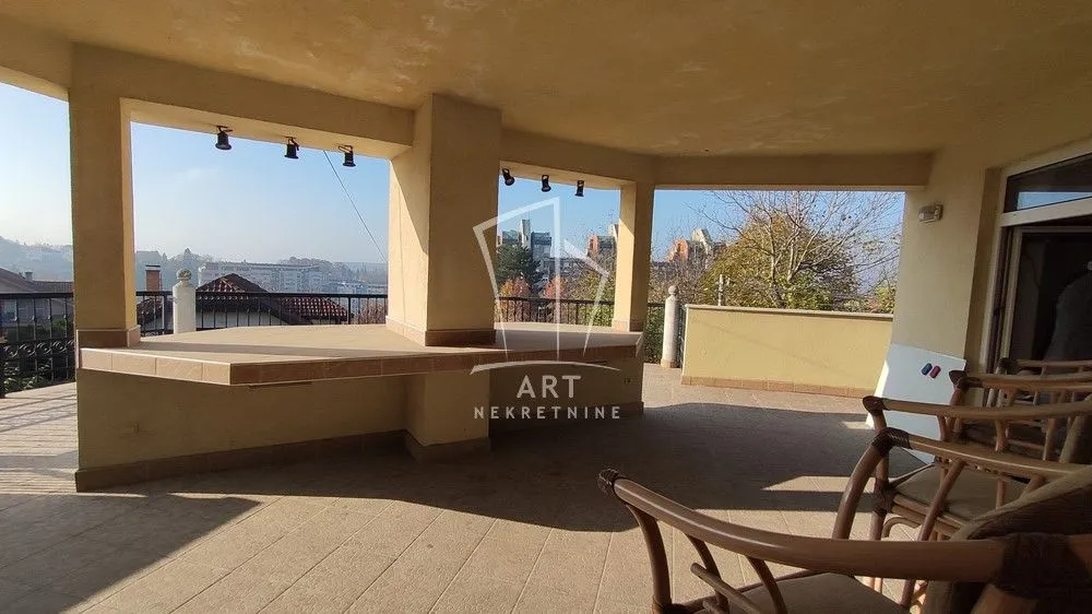 Sale, house, 427m², Voždovac Sve Podlokacije, Beograd