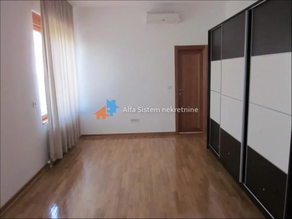 Izdavanje, kuća, 600m², Savski Venac, Beograd