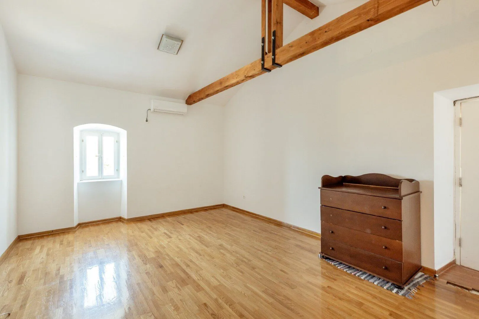 Sale, house, 176m², Kotor, Crna Gora
