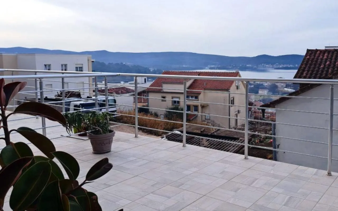 Prodaja, dvosoban stan, 77m², Tivat, Crna Gora
