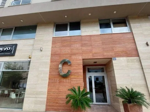 Sale, two bedroom apartment, 80m², Budva, Crna Gora - image 9