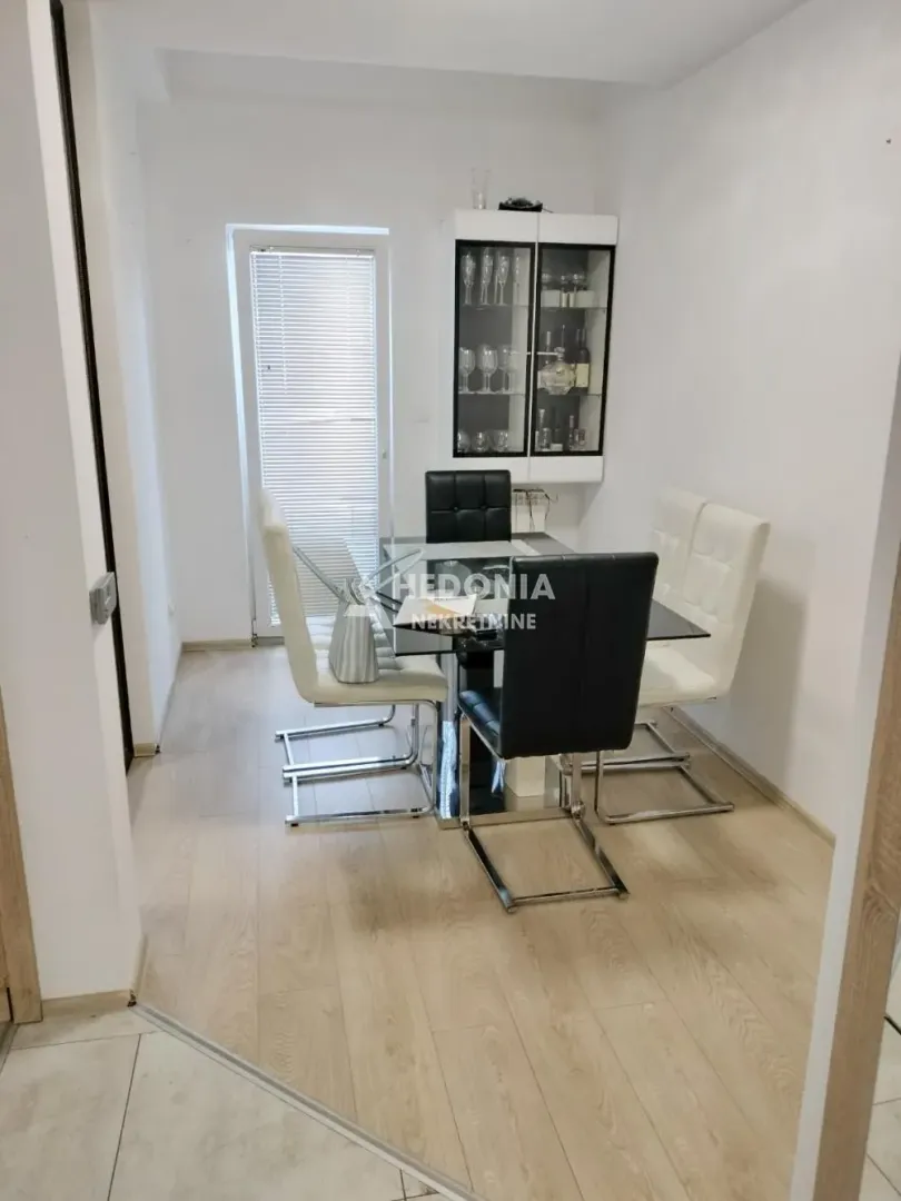 Izdavanje, trosoban stan, 80m², Bogoslovija, Palilula Sve Podlokacije