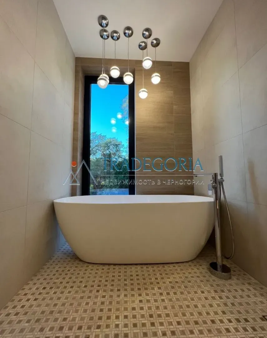 Prodaja, kuća, 480m², Tivat, Crna Gora