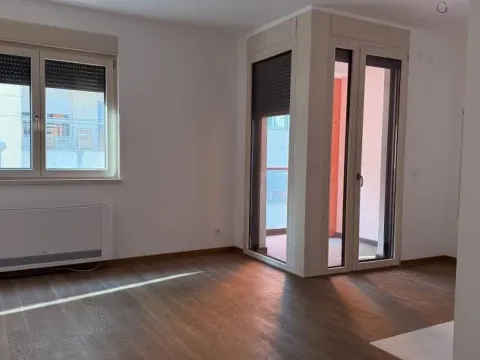 Sale, two bedroom apartment, 41m², Vračar Hram, Vračar Sve Podlokacije - image 2