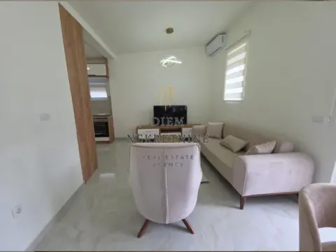 Rent, two bedroom apartment, 100m², Malo Brdo, Podgorica - image 11