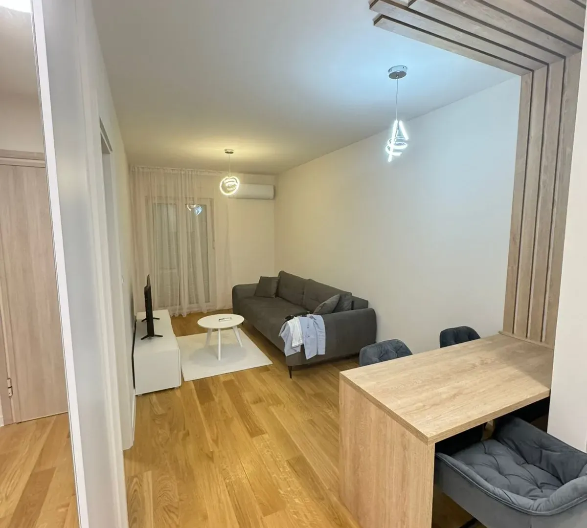 Izdavanje, stan, 39m², Central Point, Podgorica