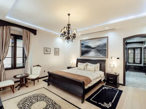 Prodaja, dvosoban stan, 117m², Stari Grad Kotor, Kotor - image 17