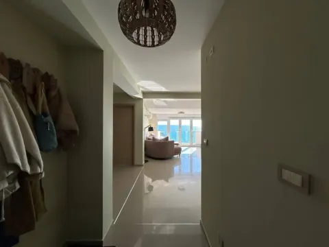 Prodaja, dvosoban stan, 78m², Petrovac, Budva - image 3