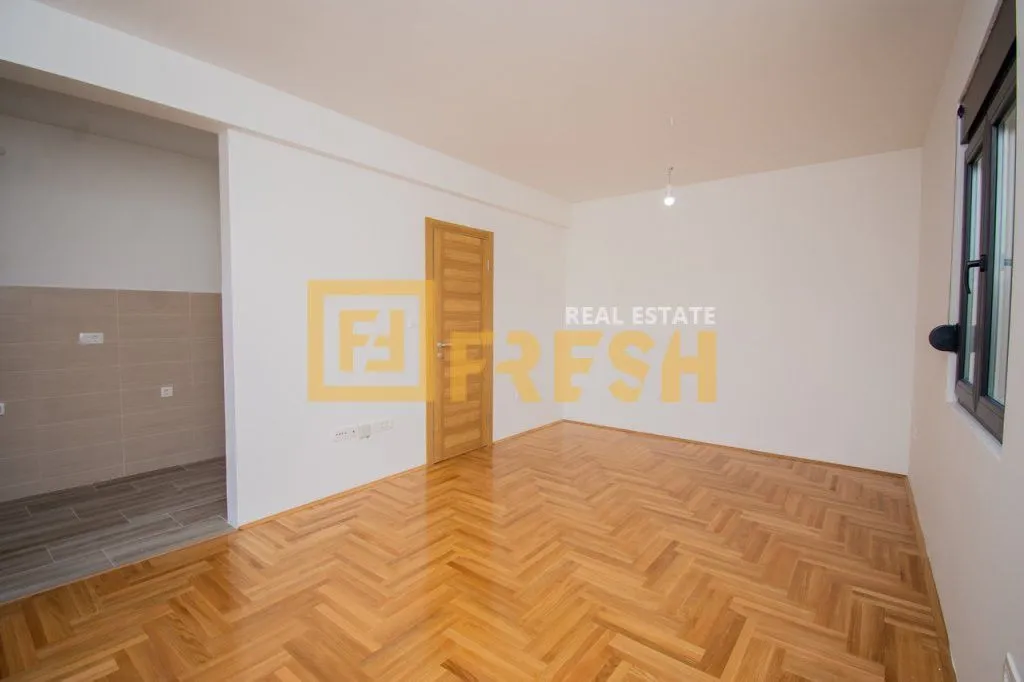 Prodaja, dvosoban stan, 67m², Tološi, Podgorica