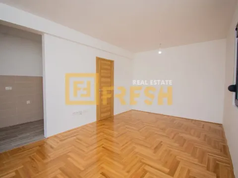 Prodaja, dvosoban stan, 67m², Tološi, Podgorica - image 5