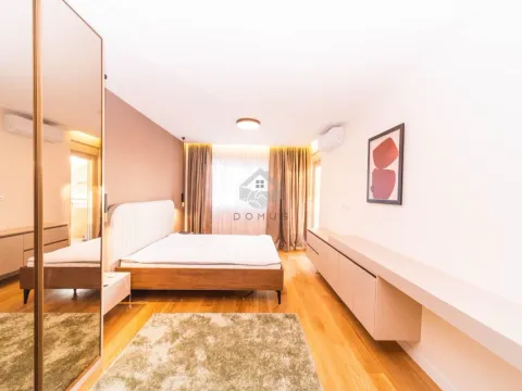 Izdavanje, dvosoban stan, 108m², Central Point, Podgorica - image 9