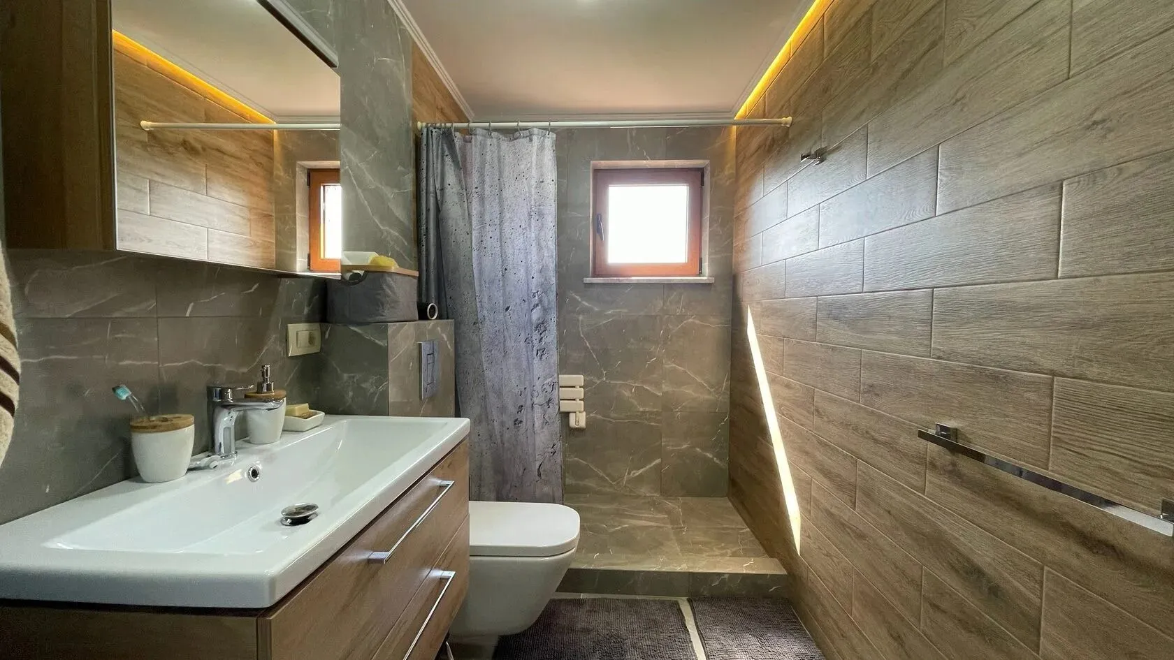 Prodaja, kuća, 250m², Maine, Budva