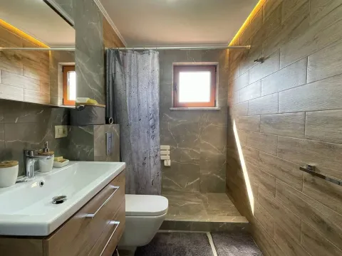 Prodaja, kuća, 250m², Maine, Budva - image 8