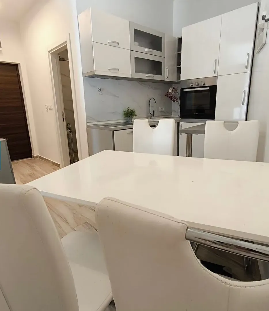 Prodaja, garsonjera, 35m², Bečići, Budva