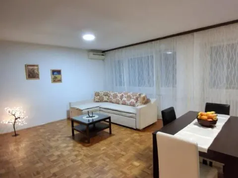 Izdavanje, dvosoban stan, 74m², Bulevar Oslobodjenja, Novi Sad Sve Podlokacije - image 3