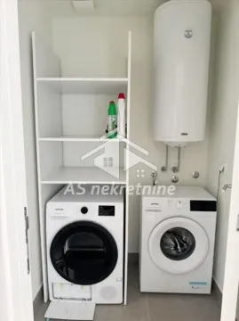 Izdavanje, trosoban stan, 83m², Savski Venac, Beograd - image 19
